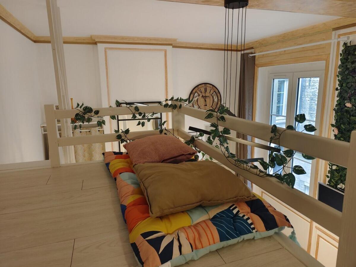 Studio Lumineux Et Fleuri Idealement Situe Apartman Caen Kültér fotó