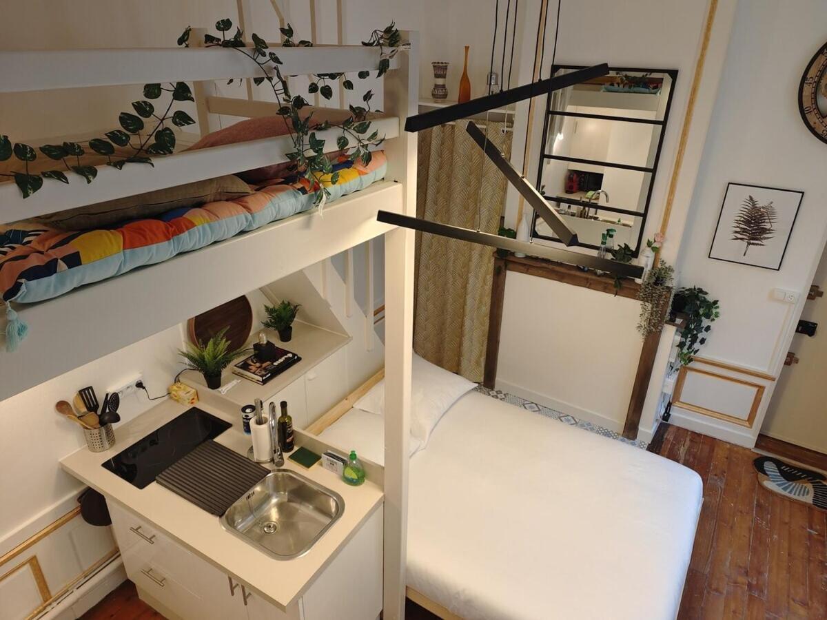 Studio Lumineux Et Fleuri Idealement Situe Apartman Caen Kültér fotó