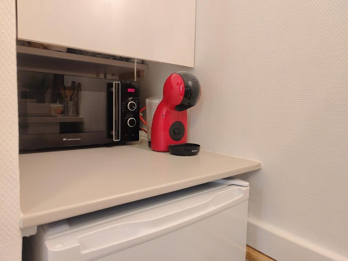 Studio Lumineux Et Fleuri Idealement Situe Apartman Caen Kültér fotó