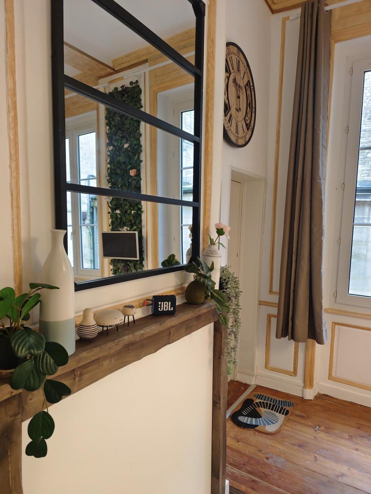 Studio Lumineux Et Fleuri Idealement Situe Apartman Caen Kültér fotó