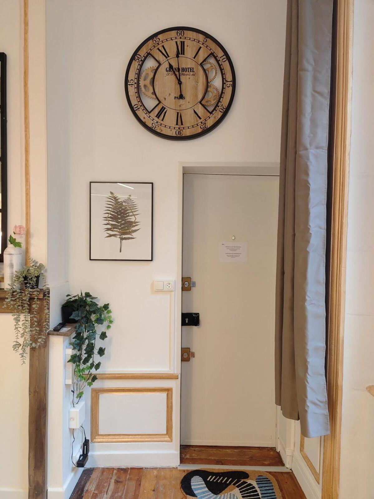 Studio Lumineux Et Fleuri Idealement Situe Apartman Caen Kültér fotó